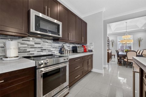 House in Homestead, Florida 5 bedrooms, 276.66 sq.m. № 2080377 - photo 19