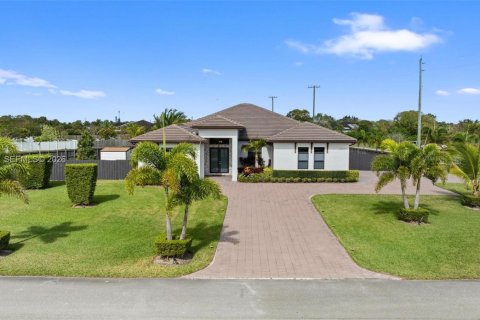 House in Homestead, Florida 5 bedrooms, 276.66 sq.m. № 2080377 - photo 6