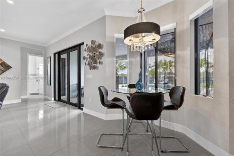 House in Homestead, Florida 5 bedrooms, 276.66 sq.m. № 2080377 - photo 23