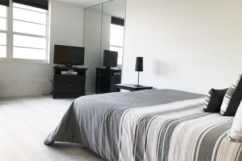 Copropriété à louer à Miami Beach, Floride: 52.03 m2 № 1691900 - photo 3