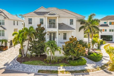 House in Sarasota, Florida 4 bedrooms, 352.66 sq.m. № 2202545 - photo 5