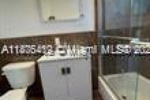 Appartement à louer à Miami Beach, Floride: 1 chambre, 365.11 m2 № 1927092 - photo 5