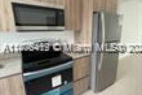 Appartement à louer à Miami Beach, Floride: 1 chambre, 365.11 m2 № 1927092 - photo 1