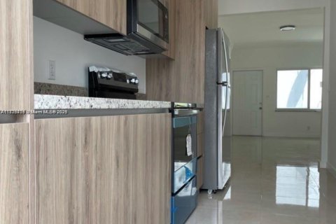 Appartement à louer à Miami Beach, Floride: 1 chambre, 365.11 m2 № 1927092 - photo 16