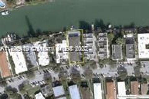 Appartement à louer à Miami Beach, Floride: 1 chambre, 365.11 m2 № 1927092 - photo 13