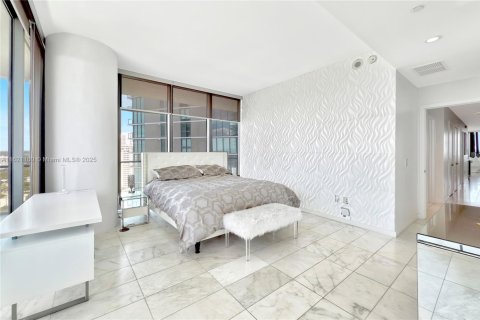 Купить кондоминиум в Майами, Флорида 3 спальни, 153.2м2, № 1268776 - фото 18