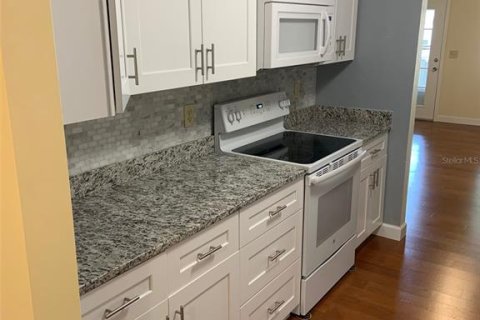 Adosado en venta en Ocala, Florida, 2 dormitorios, 170.57 m2 № 1898816 - foto 5