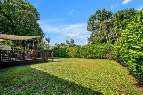 House in Miami Shores, Florida 2 bedrooms, 131.46 sq.m. № 1965021 - photo 22