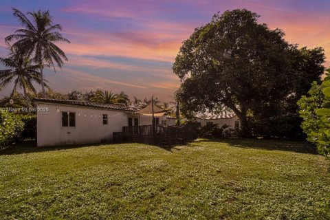 House in Miami Shores, Florida 2 bedrooms, 131.46 sq.m. № 1965021 - photo 26