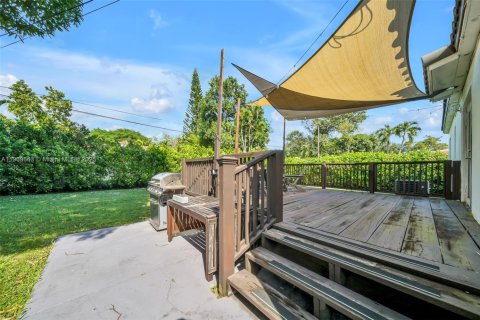 House in Miami Shores, Florida 2 bedrooms, 131.46 sq.m. № 1965021 - photo 30