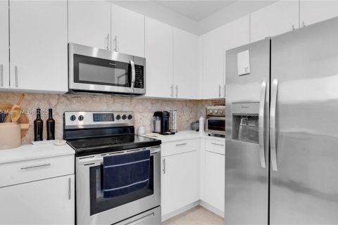 Adosado en venta en Homestead, Florida, 3 dormitorios, 133.97 m2 № 1979985 - foto 11