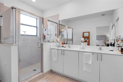 Adosado en venta en Homestead, Florida, 3 dormitorios, 133.97 m2 № 1979985 - foto 19