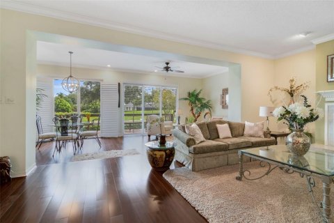 House in Apopka, Florida 3 bedrooms, 262.08 sq.m. № 1918375 - photo 9