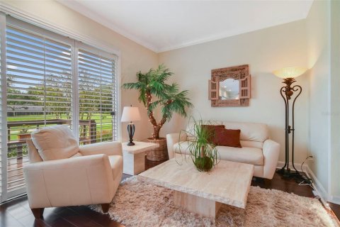 House in Apopka, Florida 3 bedrooms, 262.08 sq.m. № 1918375 - photo 15