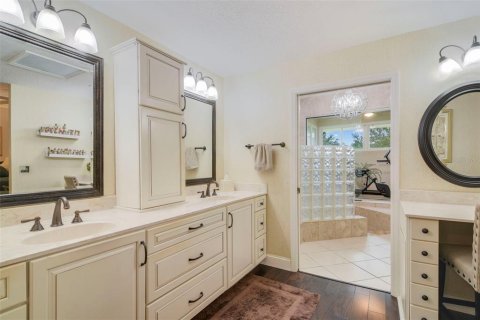 House in Apopka, Florida 3 bedrooms, 262.08 sq.m. № 1918375 - photo 22