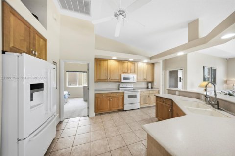 Купить виллу или дом в Кейп-Корал, Флорида 3 спальни, № 2057493 - фото 10