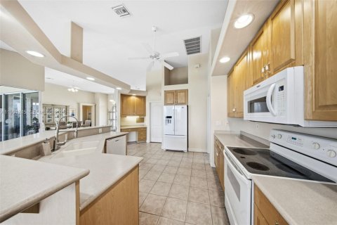 Купить виллу или дом в Кейп-Корал, Флорида 3 спальни, № 2057493 - фото 11