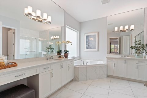 Villa ou maison à vendre à Delray Beach, Floride: 4 chambres, 282.98 m2 № 2383055 - photo 17