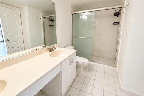 Copropriété à louer à Aventura, Floride: 2 chambres, 109.72 m2 № 2385071 - photo 9
