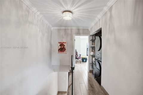 Townhouse in North Miami Beach, Florida 2 bedrooms, 144 sq.m. № 1991802 - photo 24