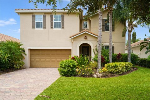 House in Orlando, Florida 5 bedrooms, 278.71 sq.m. № 2403714