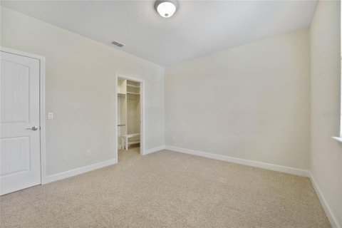 House in Orlando, Florida 5 bedrooms, 278.71 sq.m. № 2403714 - photo 12