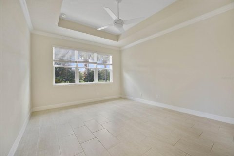House in Orlando, Florida 5 bedrooms, 278.71 sq.m. № 2403714 - photo 26