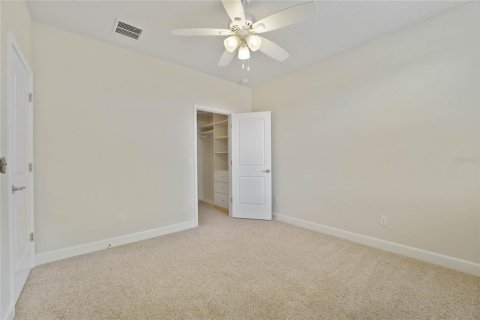 House in Orlando, Florida 5 bedrooms, 278.71 sq.m. № 2403714 - photo 14