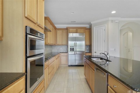 House in Orlando, Florida 5 bedrooms, 278.71 sq.m. № 2403714 - photo 9