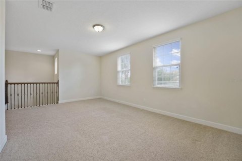 House in Orlando, Florida 5 bedrooms, 278.71 sq.m. № 2403714 - photo 20