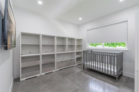 Снять в аренду виллу или дом в Бей-Харбор-Айлендс, Флорида 6 спален, 324.23м2, № 1963373 - фото 30