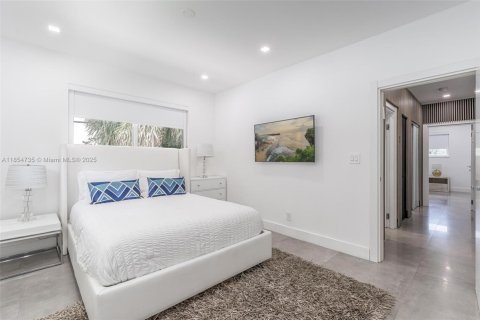 Снять в аренду виллу или дом в Бей-Харбор-Айлендс, Флорида 6 спален, 324.23м2, № 1963373 - фото 27