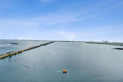 Copropriété à vendre à Miami, Floride: 3 chambres, 141.77 m2 № 1956274 - photo 5