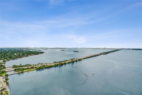 Copropriété à vendre à Miami, Floride: 3 chambres, 141.77 m2 № 1956274 - photo 14