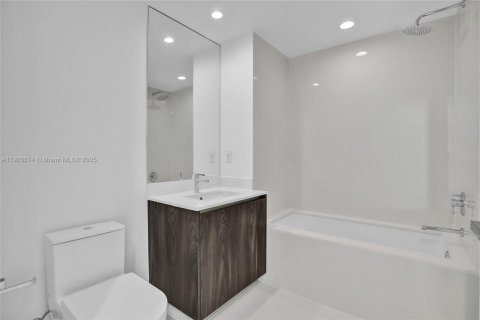 Copropriété à vendre à Miami, Floride: 3 chambres, 141.77 m2 № 1956274 - photo 25