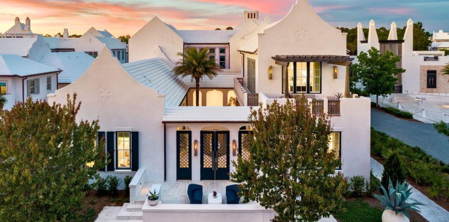 House in Alys Beach, Florida 3 bedrooms, 254.65 sq.m. № 560412