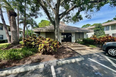 Condo in Clearwater, Florida, 2 bedrooms  № 1905529 - photo 10