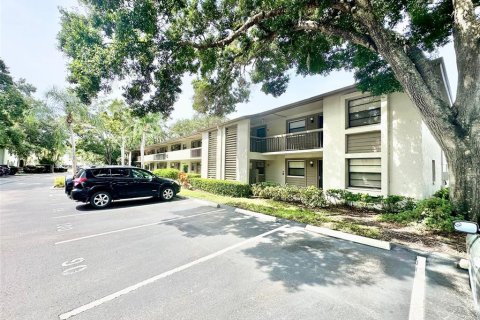 Condo in Clearwater, Florida, 2 bedrooms  № 1905529 - photo 1