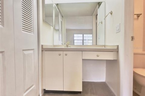 Condo in Clearwater, Florida, 2 bedrooms  № 1905529 - photo 7