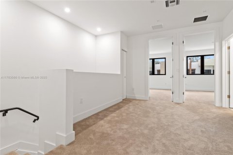Townhouse in Dania Beach, Florida 3 bedrooms, 145.48 sq.m. № 1713295 - photo 30
