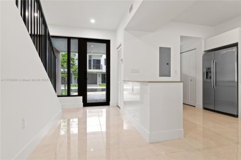 Townhouse in Dania Beach, Florida 3 bedrooms, 145.48 sq.m. № 1713295 - photo 10