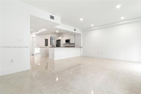 Townhouse in Dania Beach, Florida 3 bedrooms, 145.48 sq.m. № 1713295 - photo 19