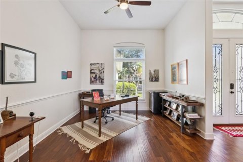 House in Orlando, Florida 5 bedrooms, 336.4 sq.m. № 2396279 - photo 8