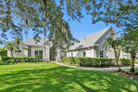 House in Orlando, Florida 5 bedrooms, 336.4 sq.m. № 2396279