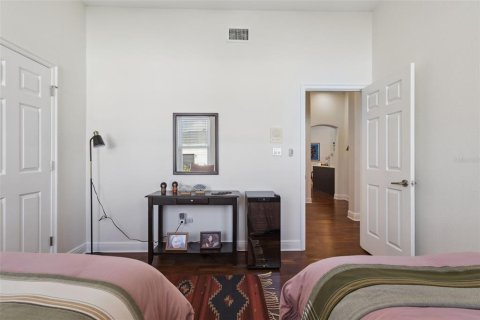 House in Orlando, Florida 5 bedrooms, 336.4 sq.m. № 2396279 - photo 29