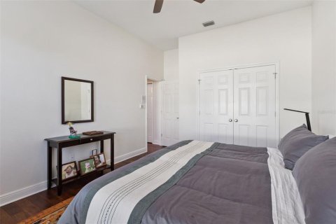 House in Orlando, Florida 5 bedrooms, 336.4 sq.m. № 2396279 - photo 26