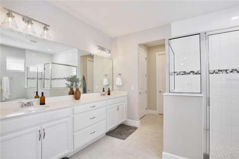 House in Winter Garden, Florida 3 bedrooms, 183.76 sq.m. № 2393702 - photo 27