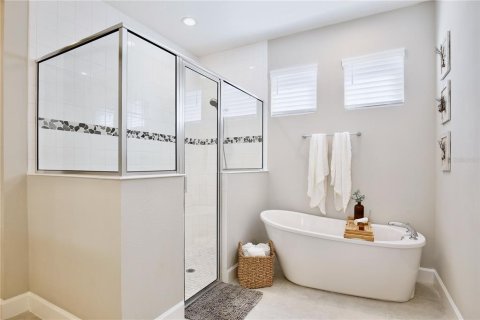 House in Winter Garden, Florida 3 bedrooms, 183.76 sq.m. № 2393702 - photo 28