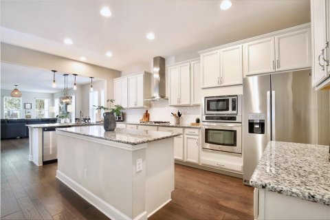 House in Winter Garden, Florida 3 bedrooms, 183.76 sq.m. № 2393702 - photo 21