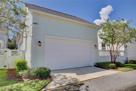 House in Winter Garden, Florida 3 bedrooms, 183.76 sq.m. № 2393702 - photo 13